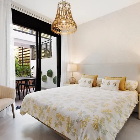 Apartment Luxus-apartment Mit Meerblick & Whirlpool, - Cabopino Golf Marbella