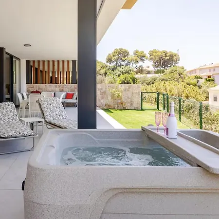 Apartment Luxus-apartment Mit Meerblick & Whirlpool, - Cabopino Golf *