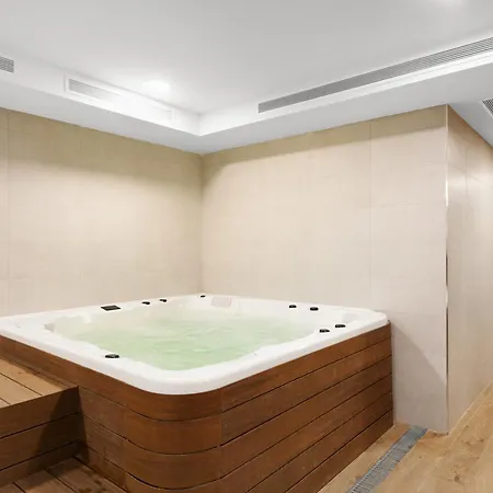 Apartment Luxus-apartment Mit Meerblick & Whirlpool, - Cabopino Golf *